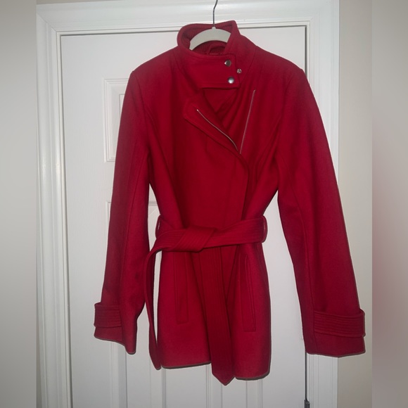 Red Jacket - Picture 2 of 4